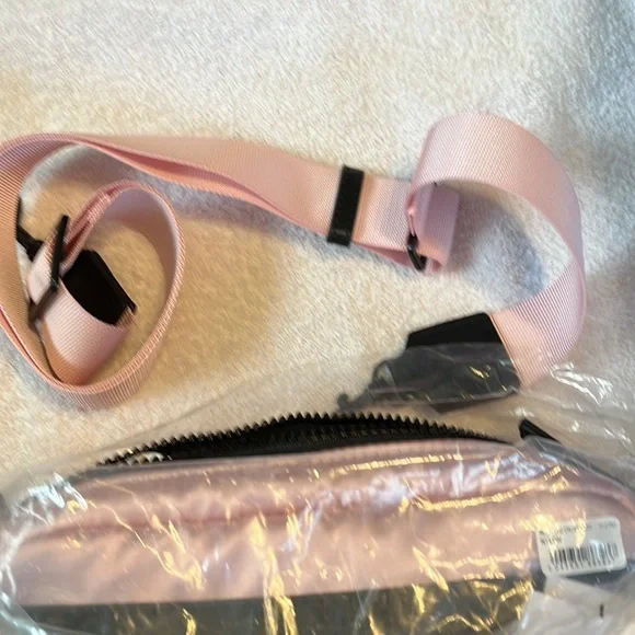 Kurt Geiger nylon bag - Picture 3 of 6